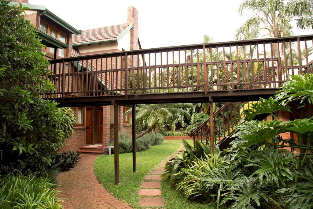 Ridgeview Lodge Durban Bagian luar foto