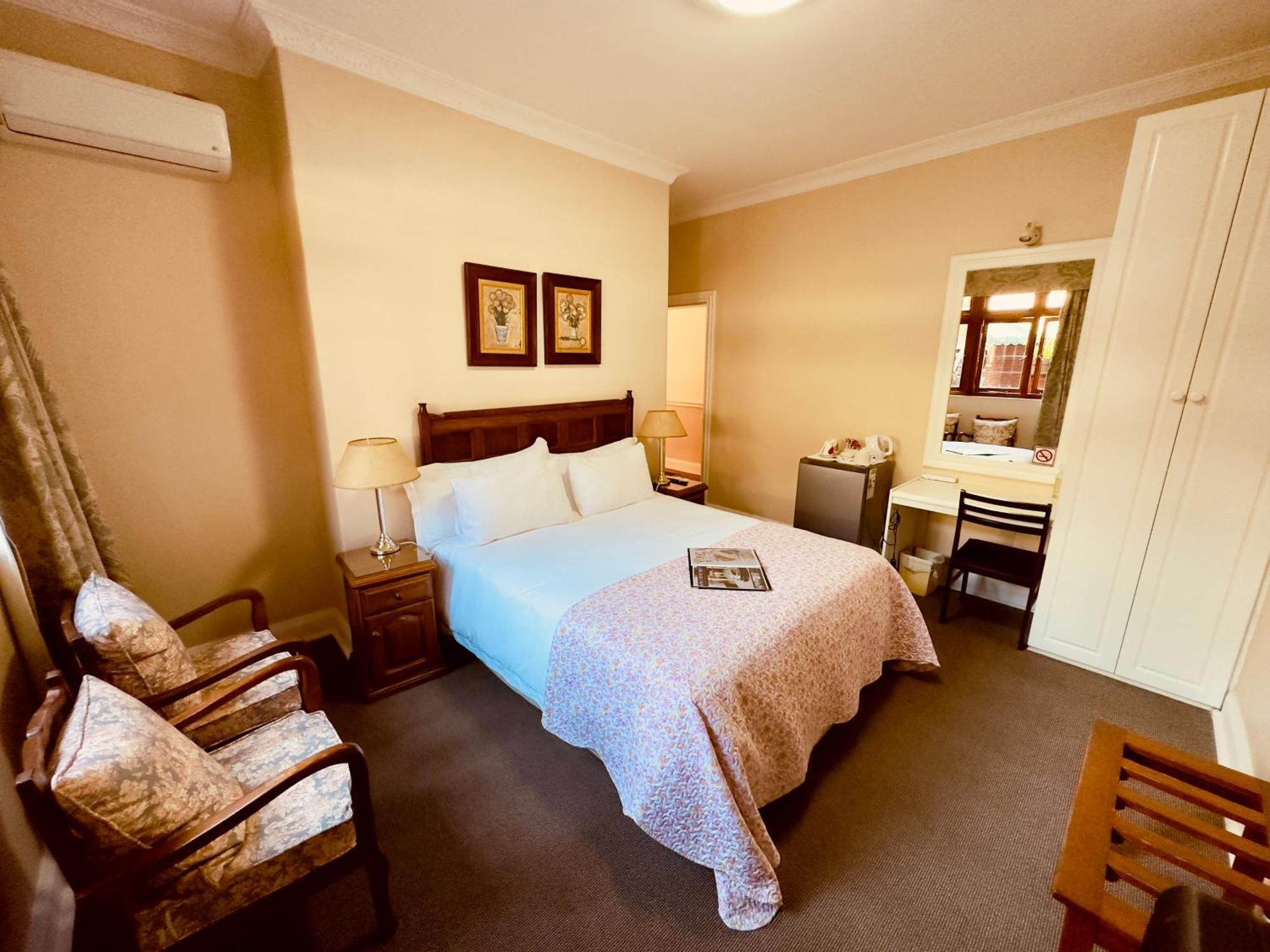 Ridgeview Lodge Durban Bagian luar foto