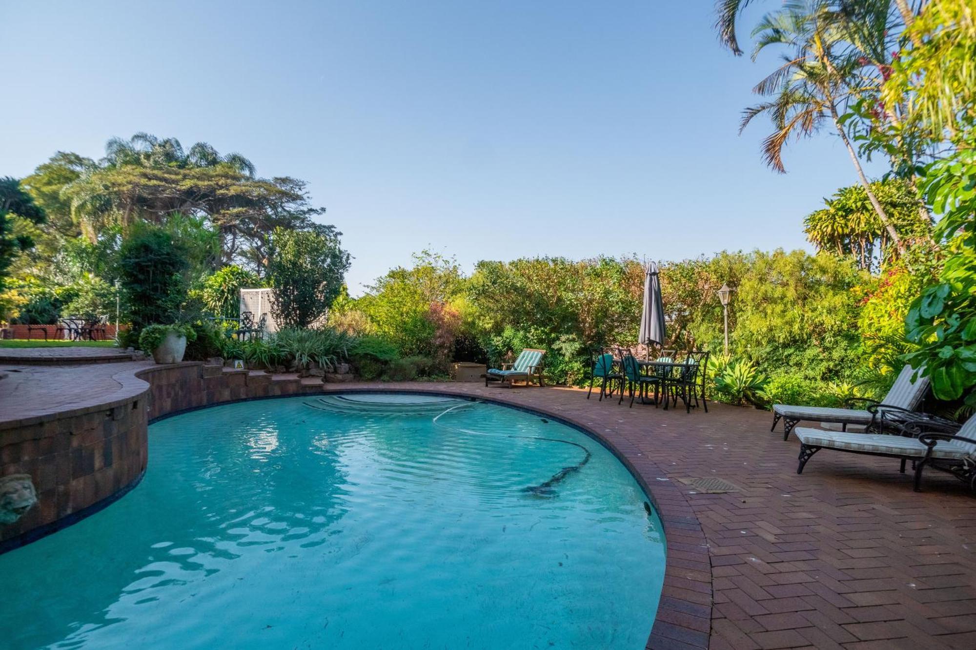 Ridgeview Lodge Durban Bagian luar foto