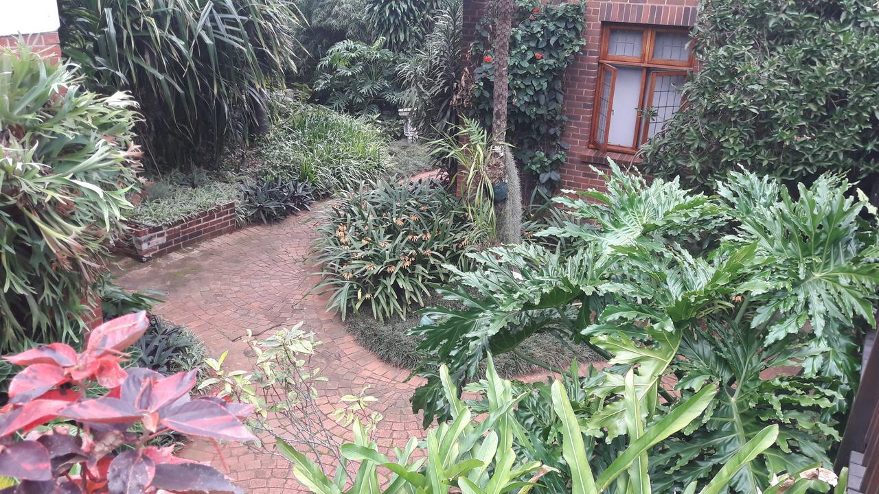 Ridgeview Lodge Durban Bagian luar foto